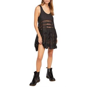 Free People Voile and Lace Trapeze Slip sz XS in Black Combo